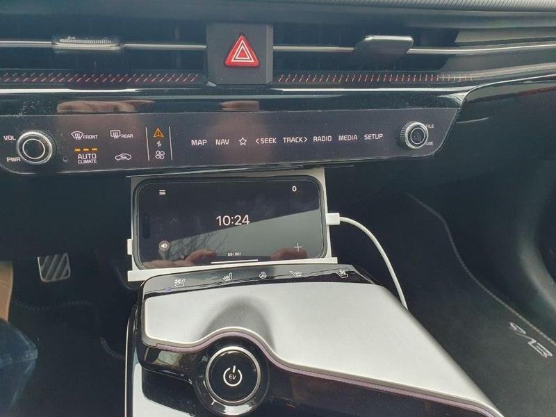 EV6 phone holder