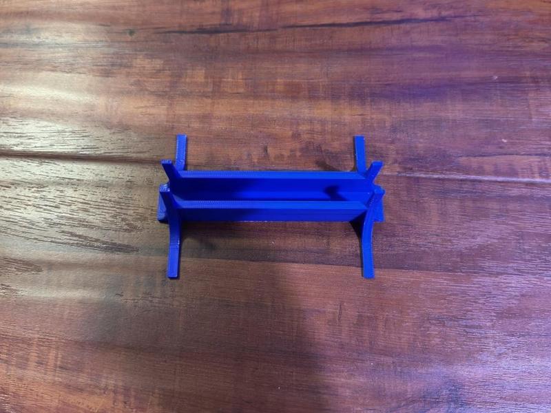 MacBook Air (13" or 15", M2+) Lid-Closed Stand