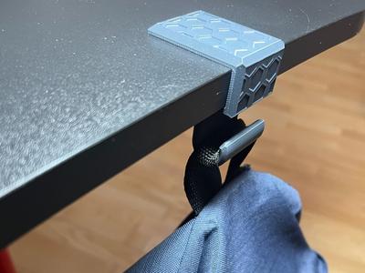 Desk hanger - Different sizes! 