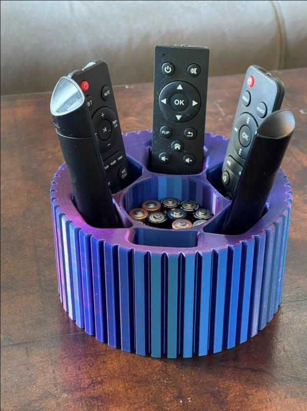 Remote Holder (6 Remotes)