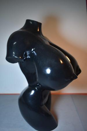 Statue Woman Small Breasts