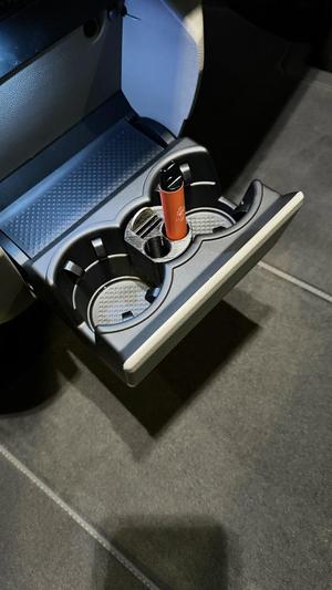 T7 Multivan VW small Vape and Coin Base