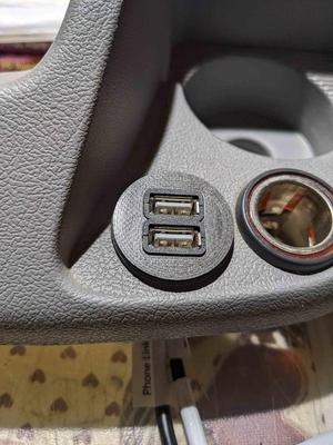 Atoto USB ports insert for Fiat Ducato ligher hole