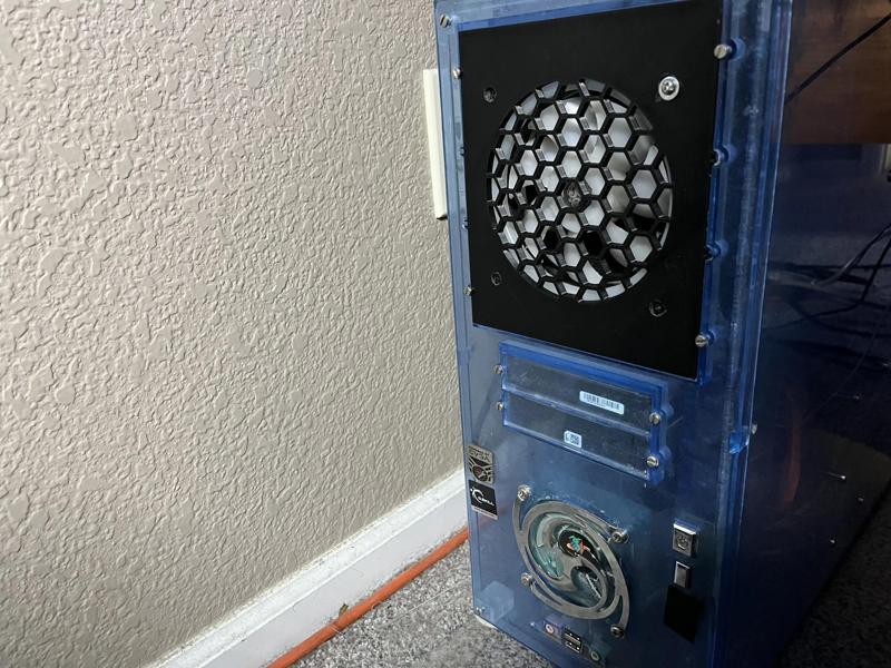 120mm fan adapter for Logisys Blue Clear Acrylic Case (CS888UVBL)