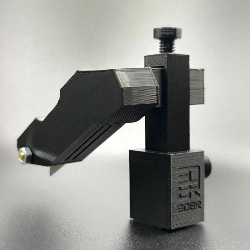 Cortador de volante para revestimento, cria cavidade no volante