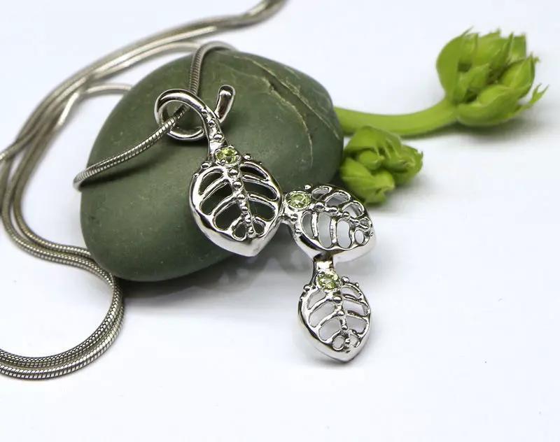 Pendant with leaves - Download and print