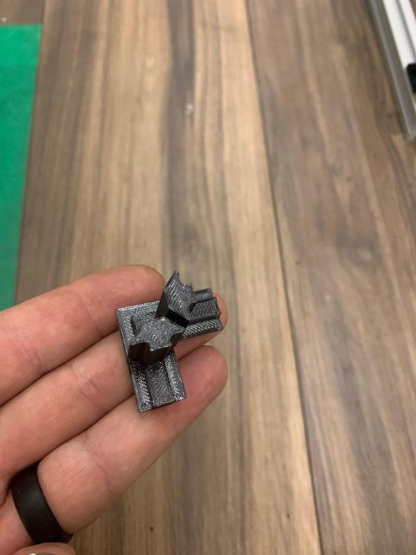 80/20 1010 T-SLOT 90° 3-WAY Corner Bracket