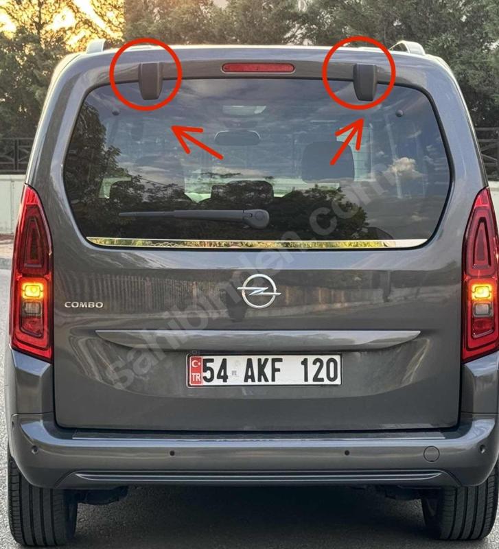 Opel Combo Rear trunk hinge cover