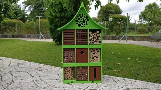 Modular insect hotel ( Modular insect hotel )