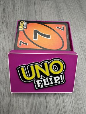 Uno Flip box