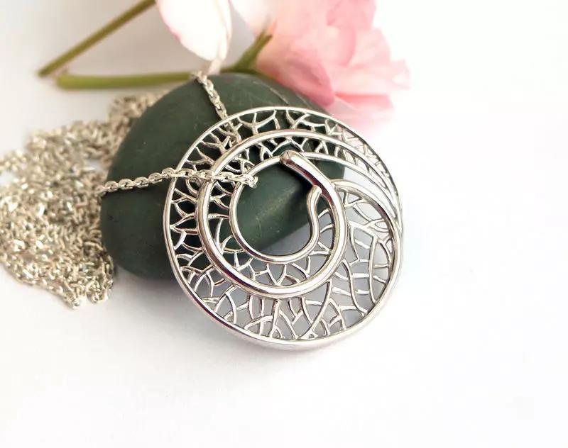 3D jewelry design - Leaf pendant model