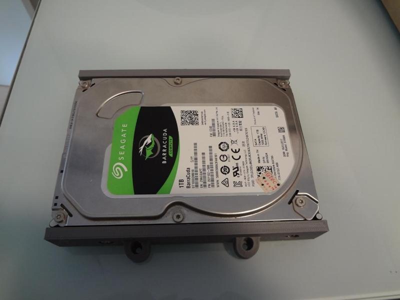 3.5" Hard Drive (HDD) mount for velcro/glue/tape