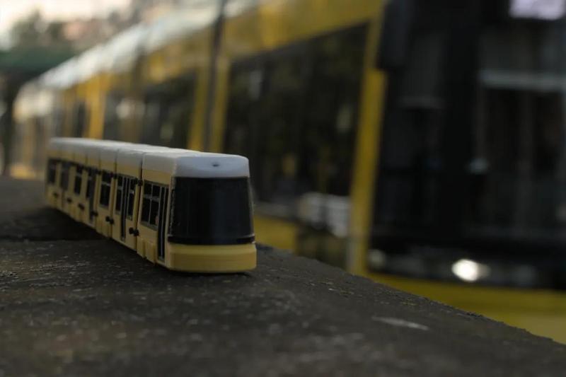"Flex Berlin" - Tram Train Toy   