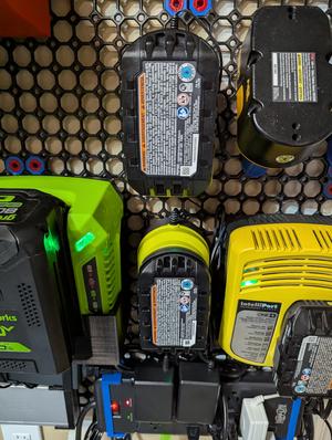 Ryobi Battery Charger Mount for Multiboard