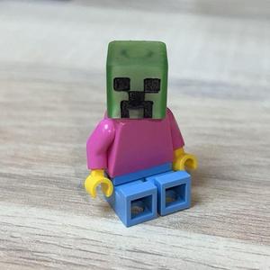 The Head of Creeper from Minecraft - a Lego compatible model