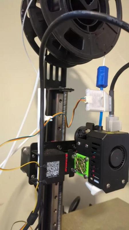 Kingroon KP3S Pro V2 Cable holder   