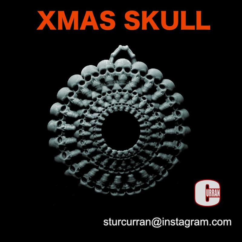 xmas tree skull decoration