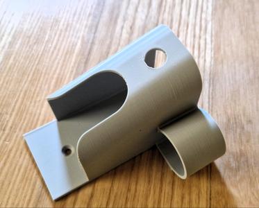 Gardena hose spray attachment holder