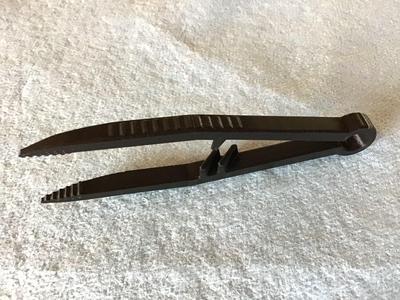 Tweezers