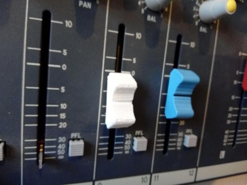 Caps for Linear Potentiometer Curseur ConsoleSpiritFolio 12-2