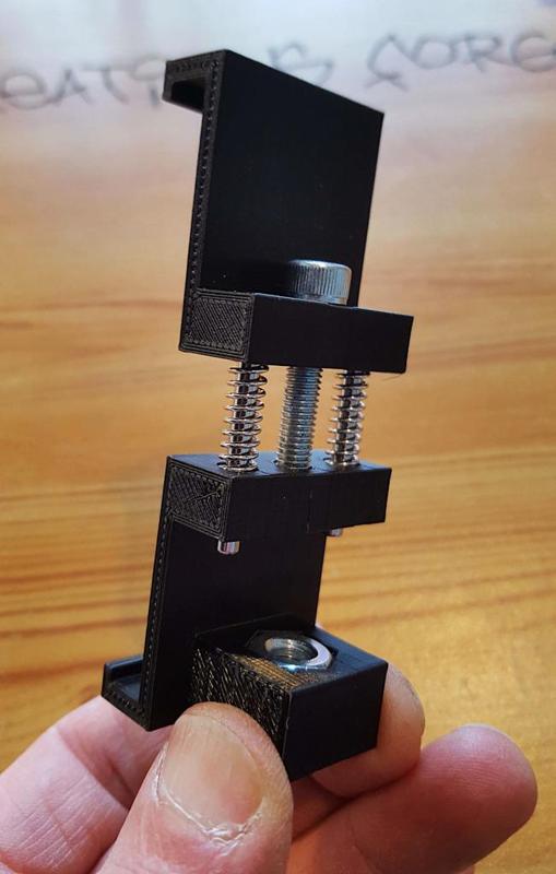 Galaxy S7 Edge tripod mount