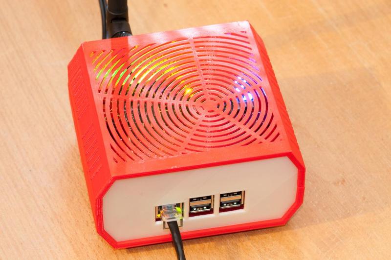 Yet another enclosure for DYI LoraWan gateway for "The Things Network" 