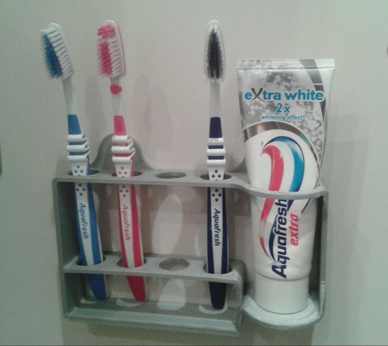 Toothbrush holder