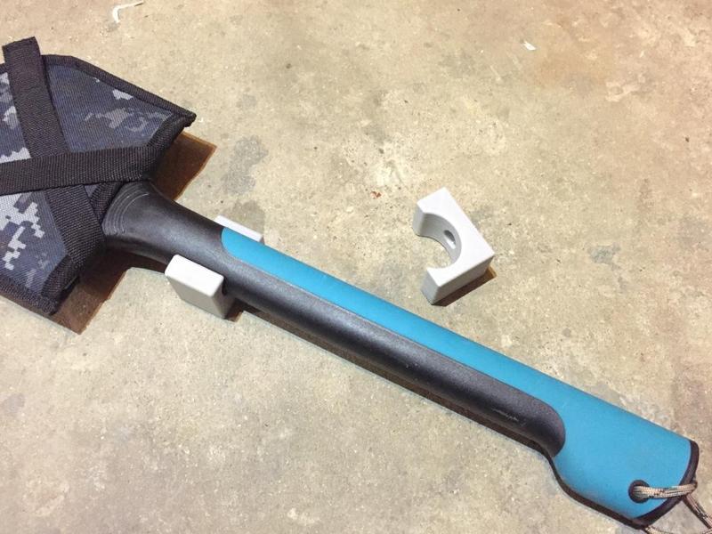 Standoff-hooks for Chafon Mini Shovel (or similar)