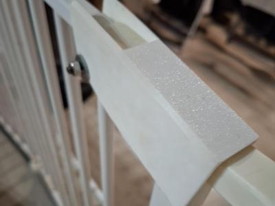 Door latch for baby gate