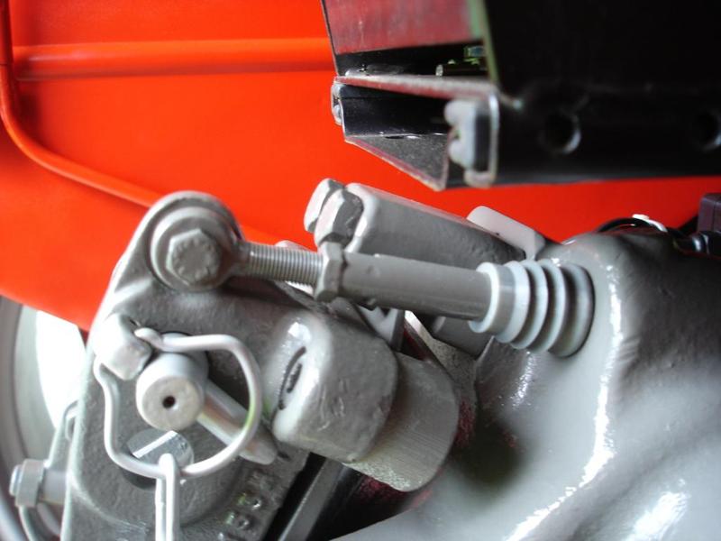 Massey ferguson 130 - soufflet axe de poussée de relevage 