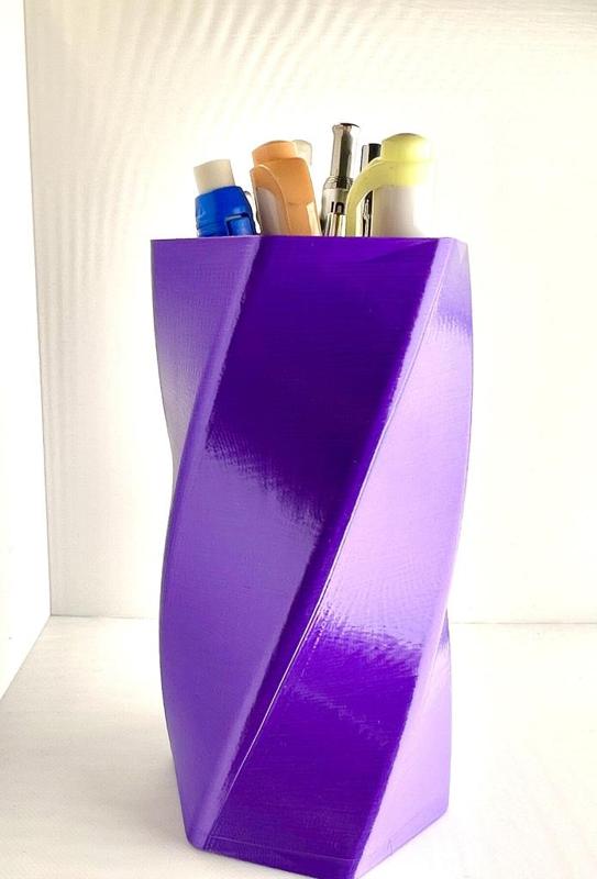 Twisty Hexagonal Pen/Pencil Cup