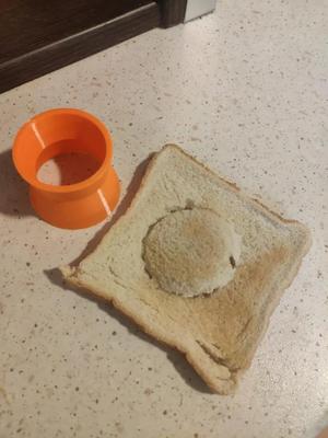 Toast hole cutting tool   