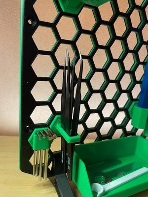 Tweezer holder for HSW