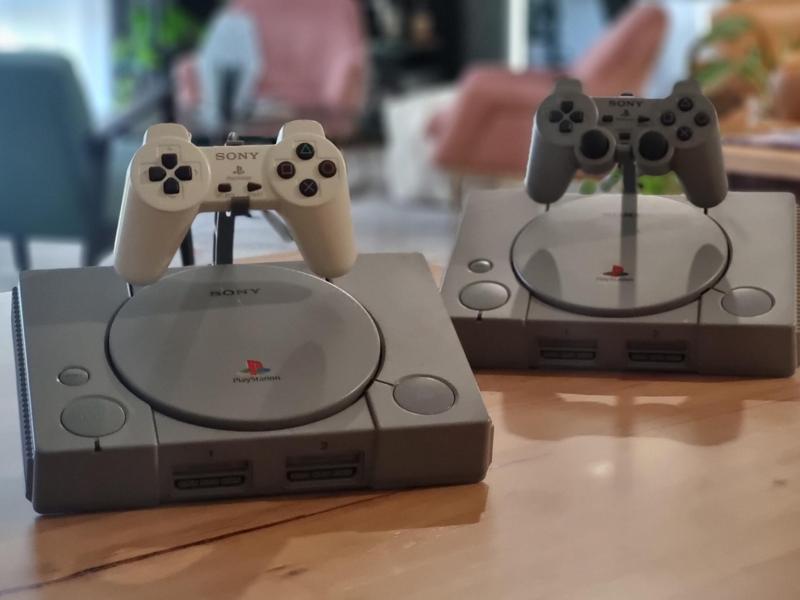 Original Sony PlayStation PS1 Display Stand 