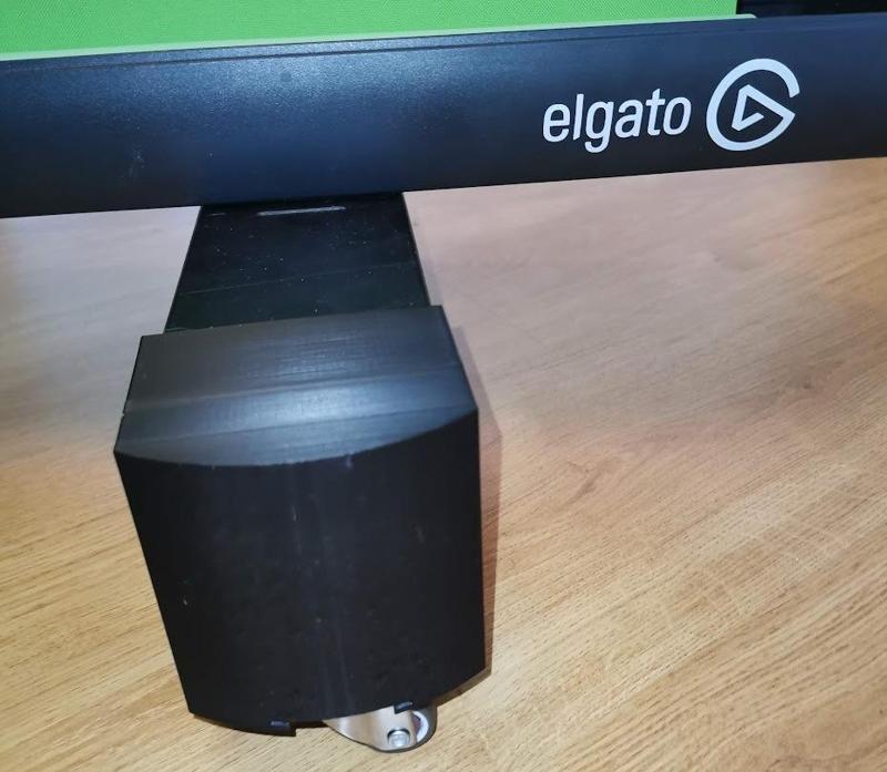 Elgato green screen legs raiser with wheel adapter