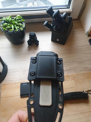 Gürtelhalterung Dragon Riot Messer