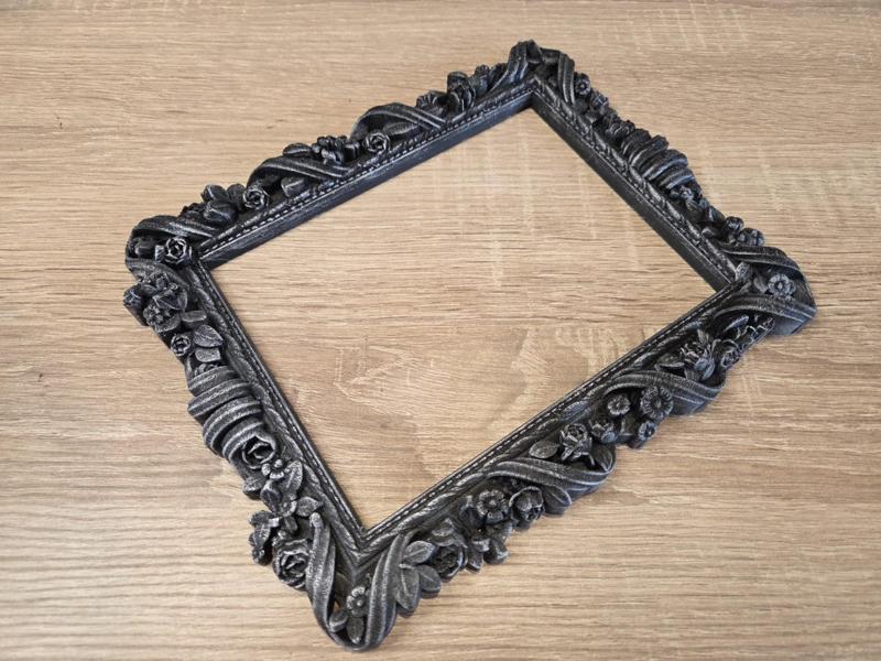 Picture Frame with Flower Decoration