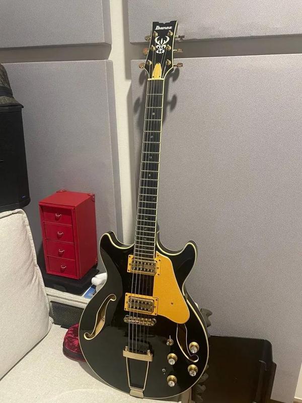 Ibanez AMH90 Pickguard and truss rod cover   