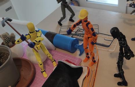 ROAD WORKS KIT for DUMMY13 (pickaxe, hard hat)