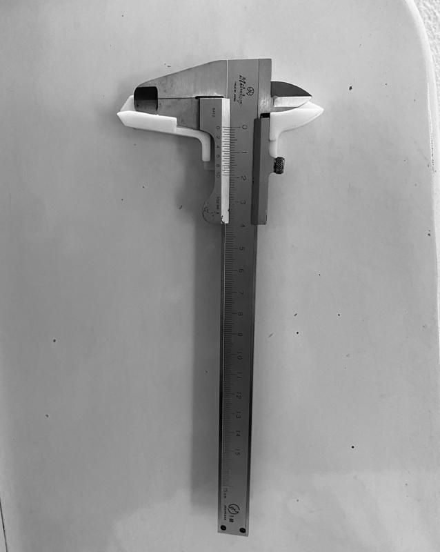 Hanging cover for 150mm caliper