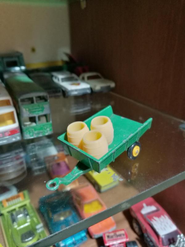 Lesney Matchbox John Deere 51B Farm Tipping Trailer Yellow Hubs