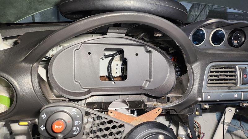 Haltech IC7 Subaru Cluster