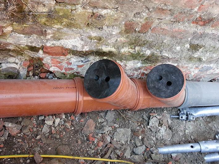 Internal cap / cover for tubes or soil pipes