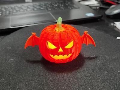 Dragonwing Halloween Pumpkin 