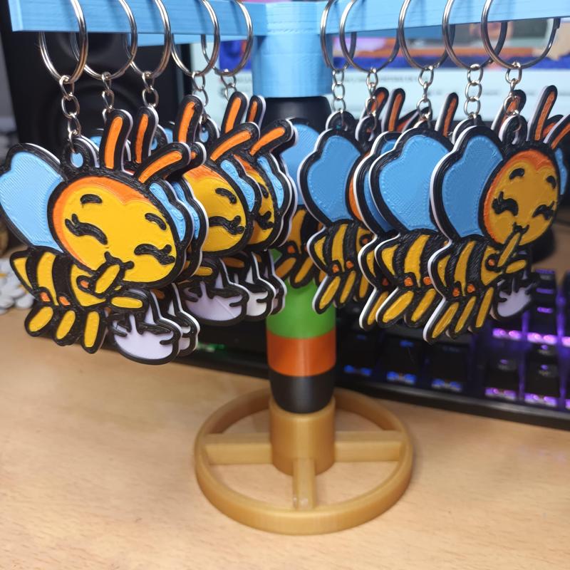 Little bee keychain! Plim Plim! Design by parts!