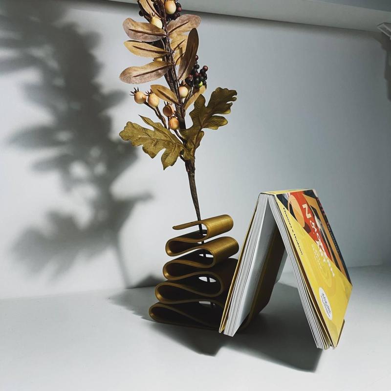 Book Stand - Flower vase