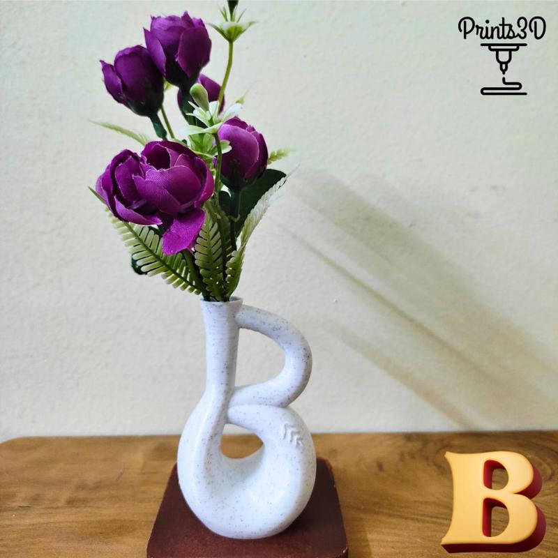B Vase/pot