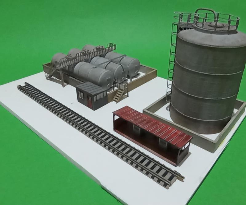 Model Railroad fuel station