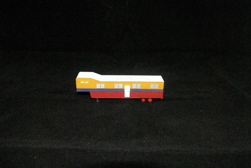 1/87 (HO) Scale - Circus Caravan 2