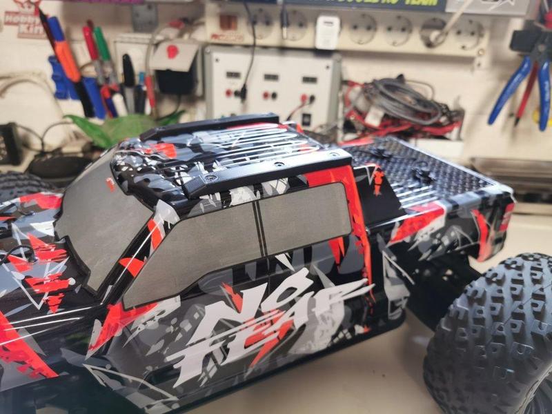 DF-Models Z10 Competition Roofskid